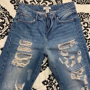 Forever 21 - Distressed Boyfriend Jeans